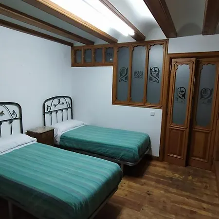 Casa Borro Jacetania-Roncal 度假居 Salvatierra de Esca