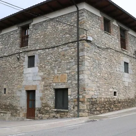 Casa Borro Jacetania-Roncal 度假居 Salvatierra de Esca